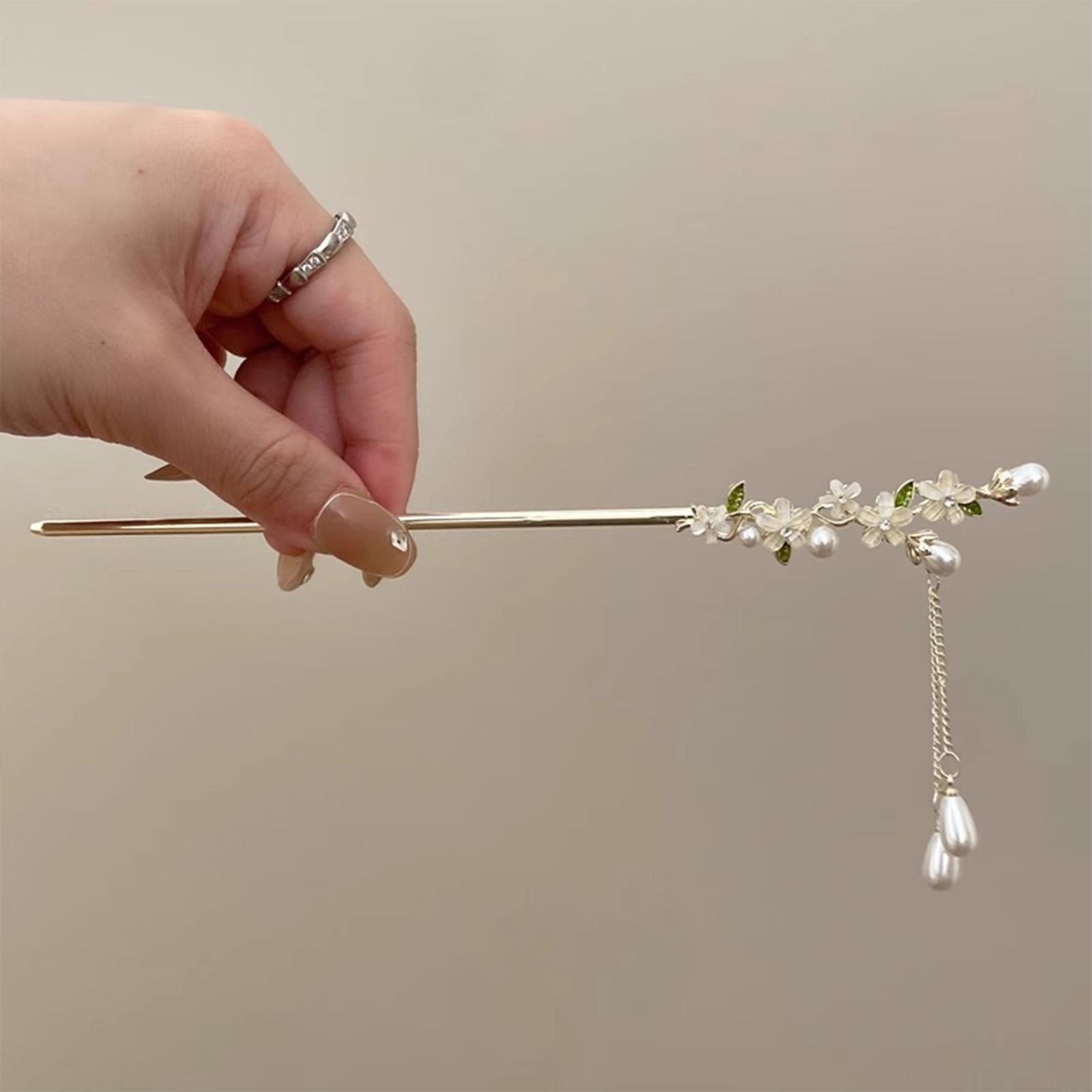 안전하게 고정되는 헤어 스틱, 웨딩 파티에 어울리는 우 - Florist Supplies 리뷰 및 가격